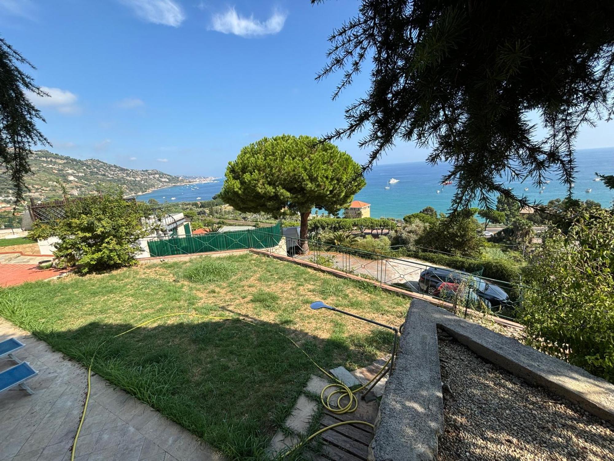 Il Giardino Del Mare Apartment Ventimiglia Exterior foto