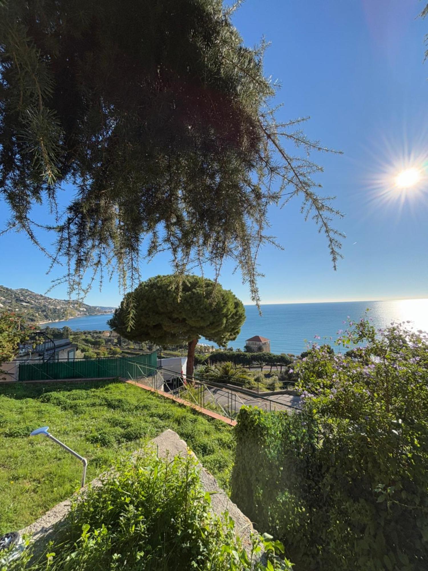 Il Giardino Del Mare Apartment Ventimiglia Exterior foto