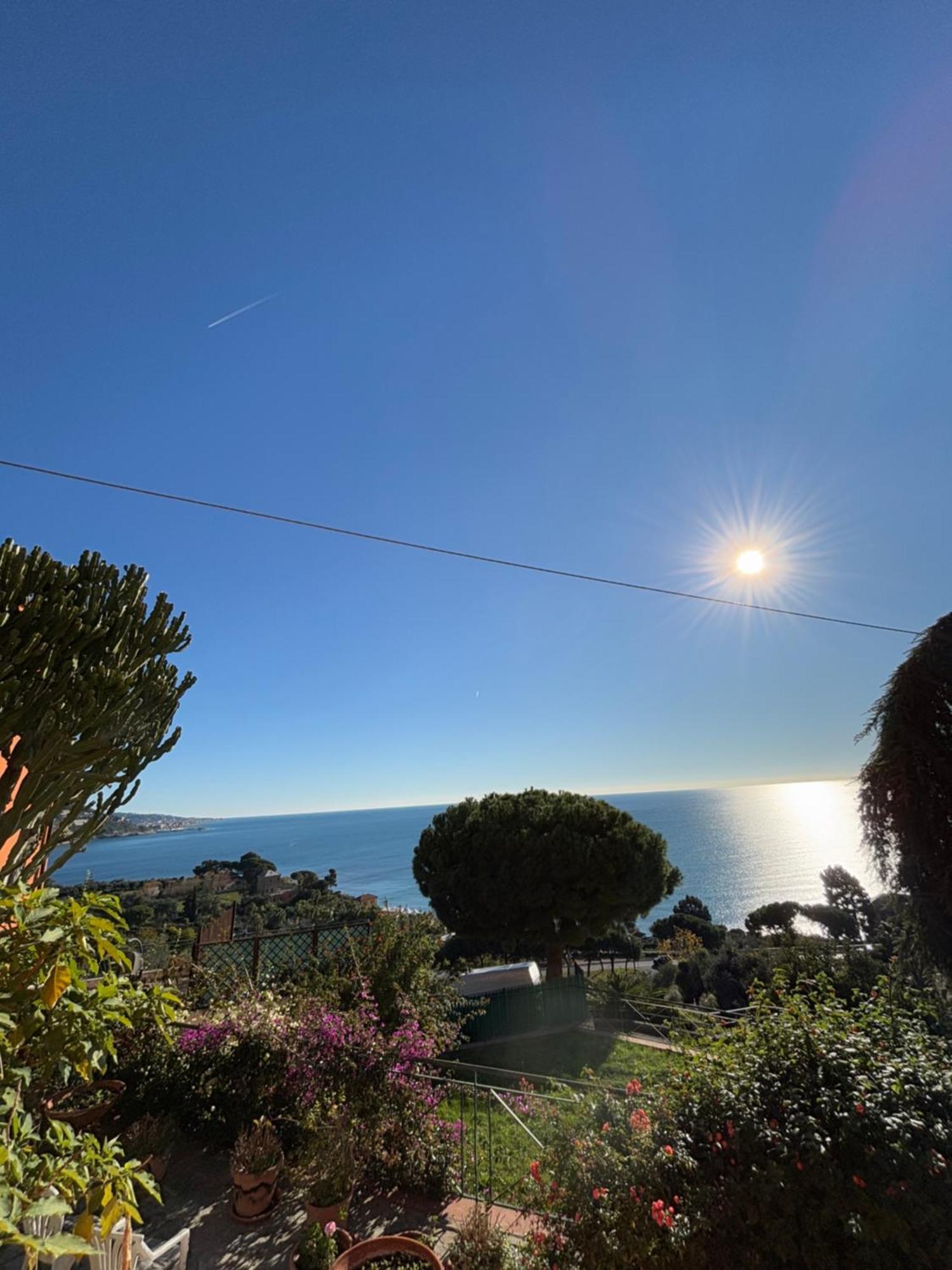 Il Giardino Del Mare Apartment Ventimiglia Exterior foto